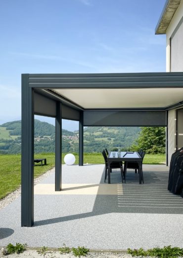 pergola bioclimatique lames orientables et stores