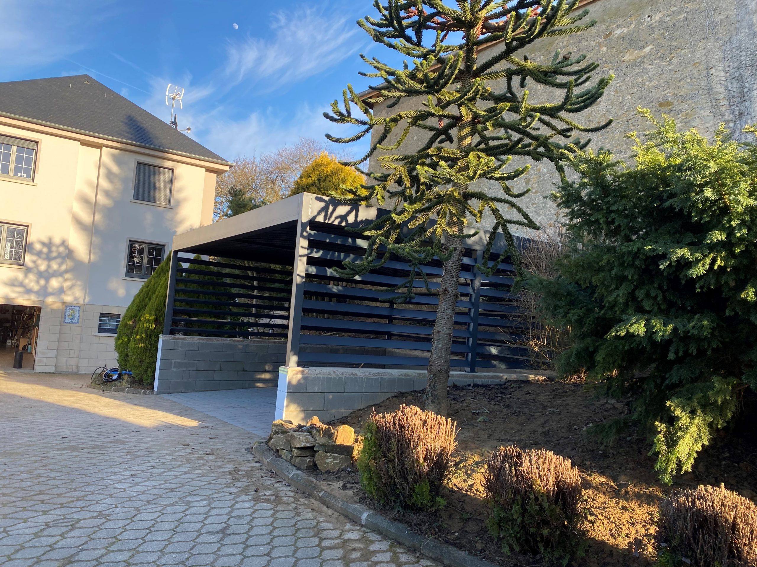 carport alu indépendant sur-mesure au luxembourg