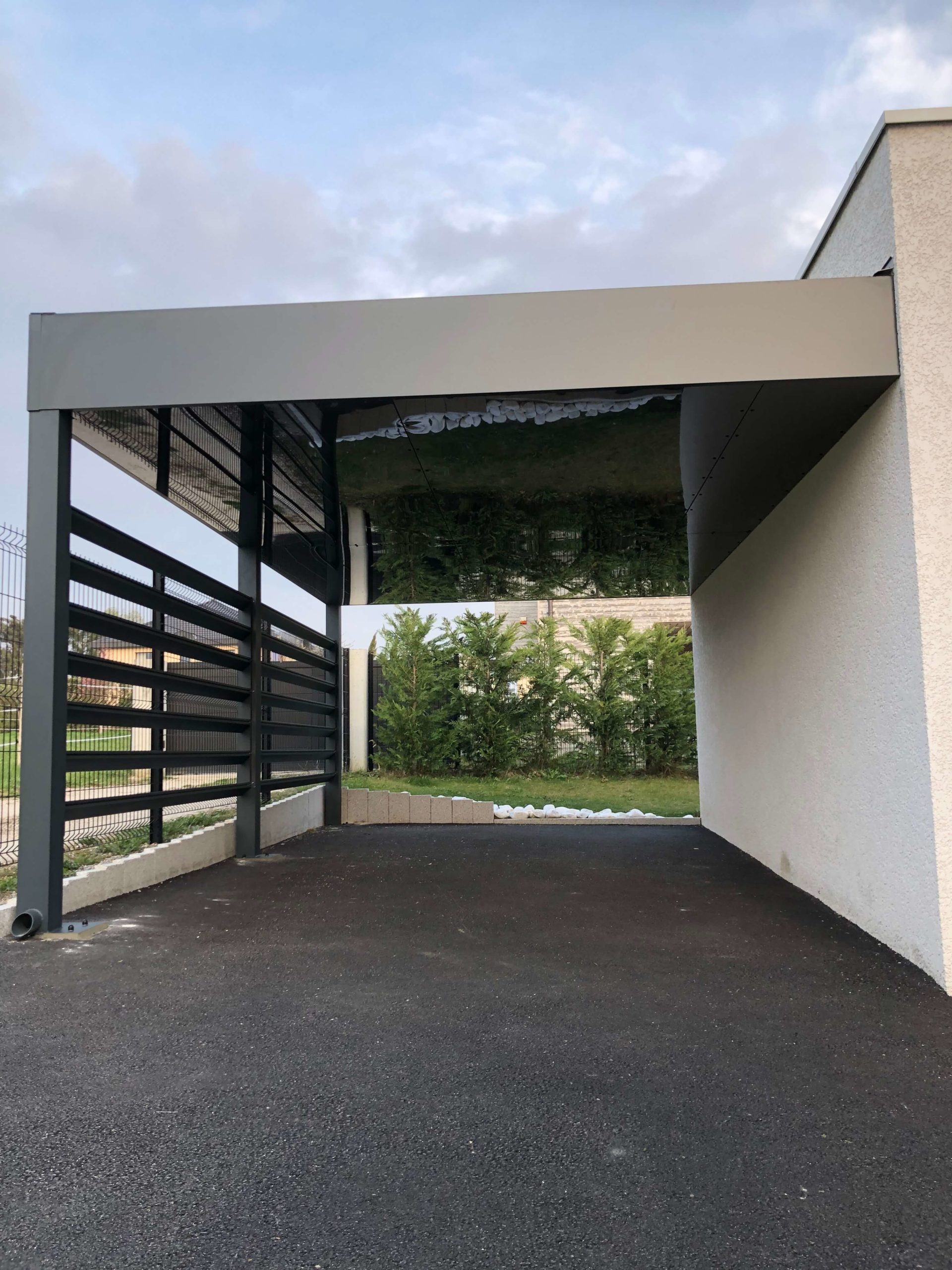 carport en aluminium végétalisé