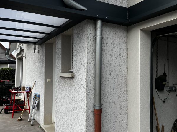 carport en aluminium avec auvent sur-mesure à dole