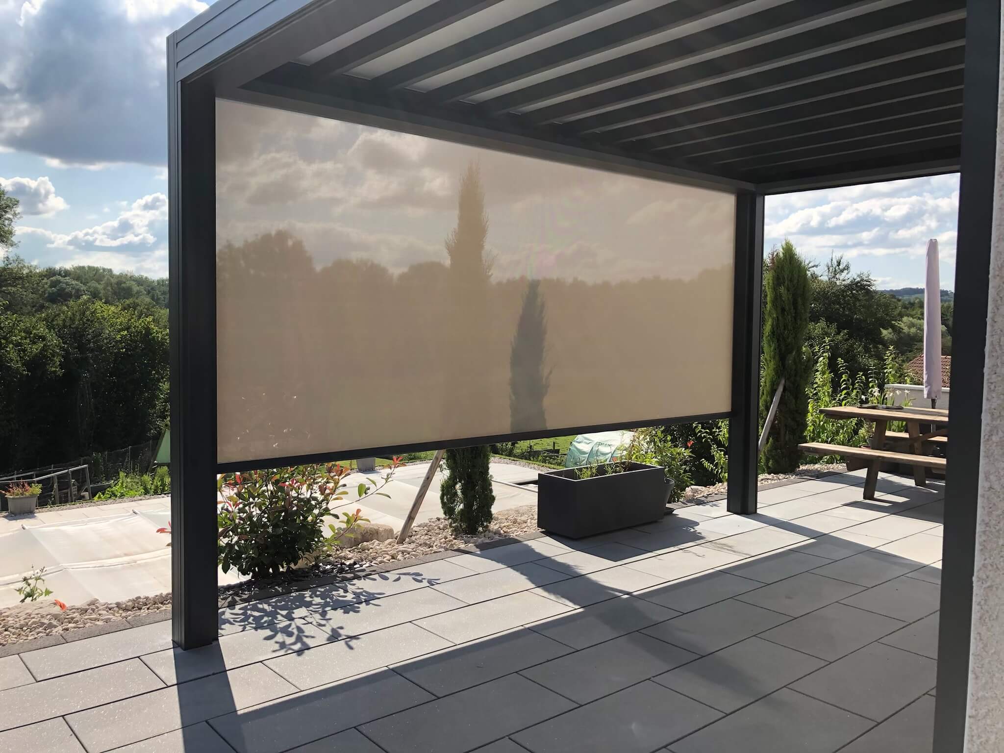 pergola aluminium toile rétractable besançon