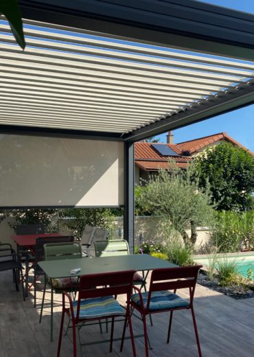 pergola bioclimatique aluminium lames orientables montbrison