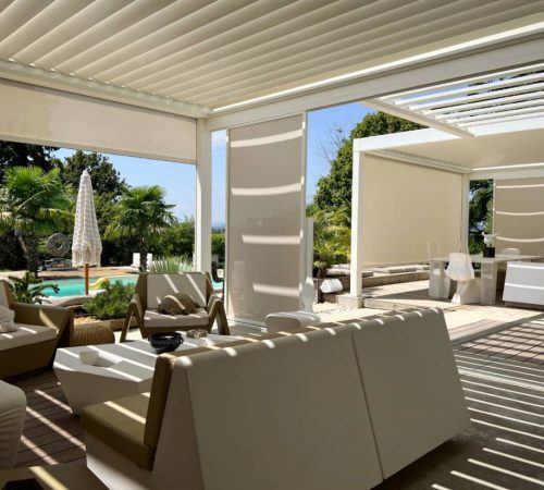 pergola-lames-orientables-sur-mesure-lissieu