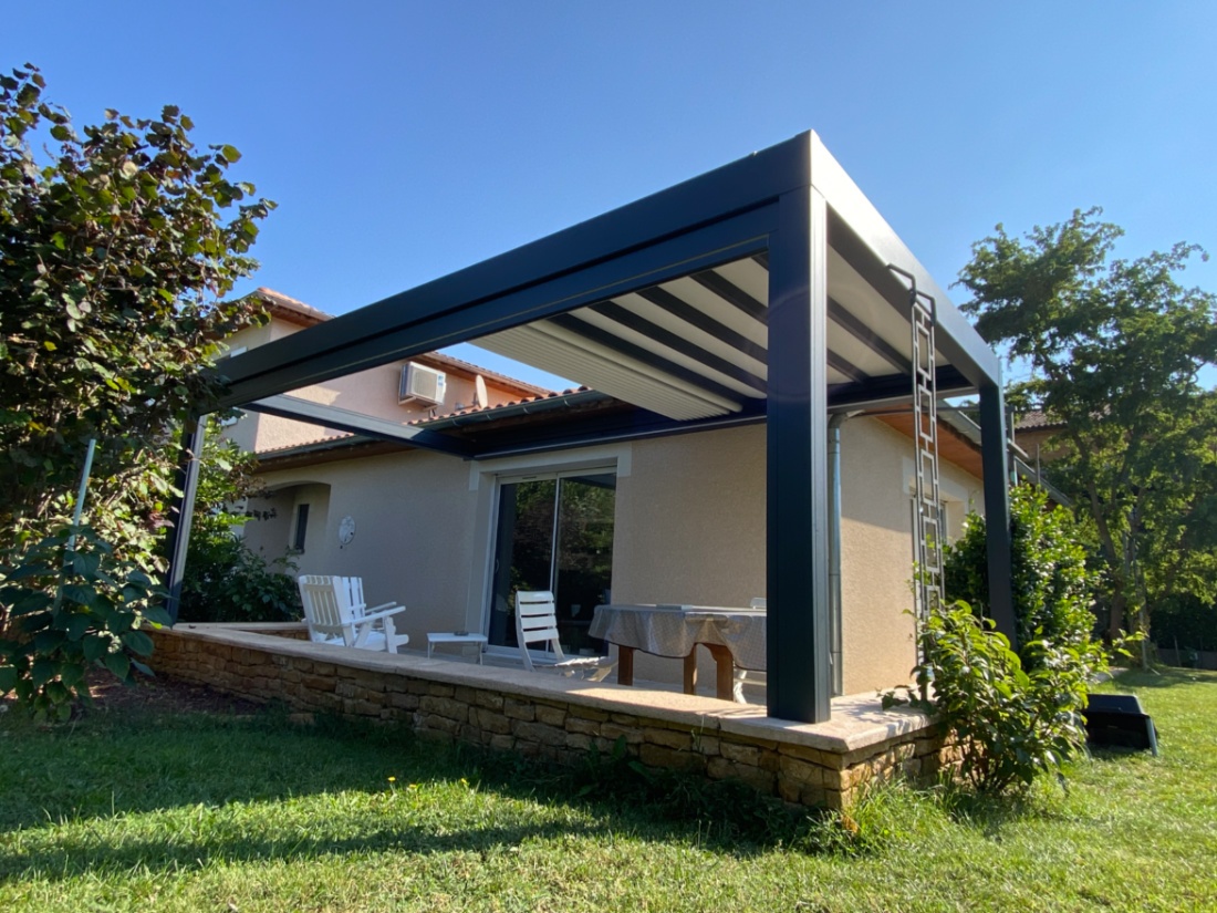 pergola toile retractable pouilly-le-monial