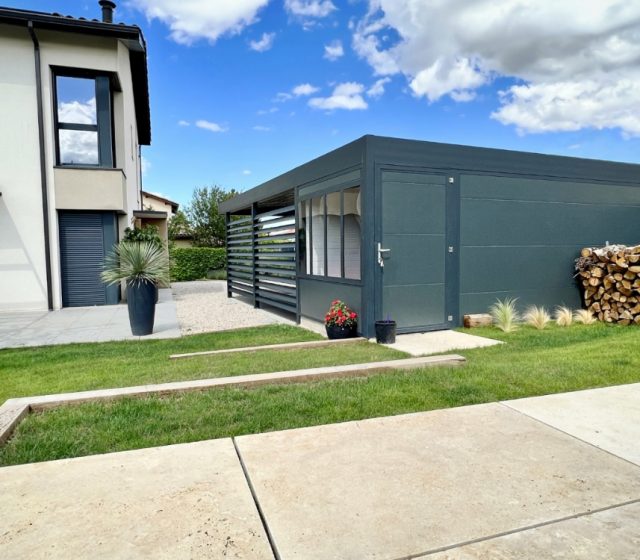 pool house sur-mesure avec abri voiture à pommiers