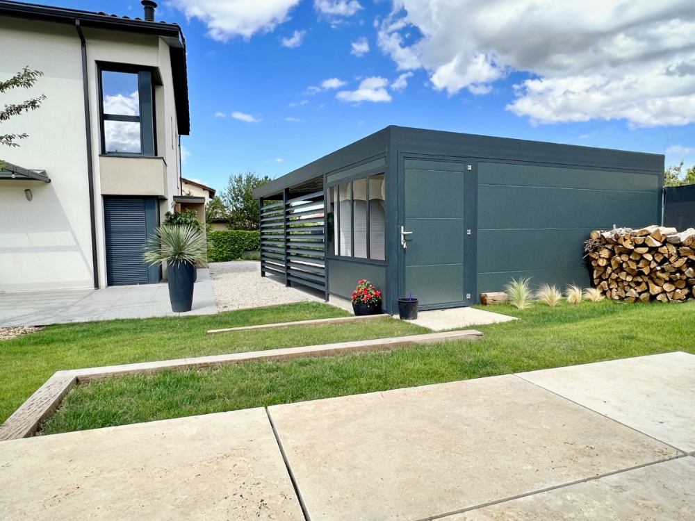 pool house sur-mesure avec abri voiture à pommiers