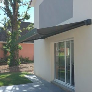 store banne aluminium sur mesure collonges