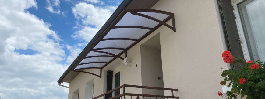  Marquise  sur mesure en  aluminium et polycarbonate Anavi